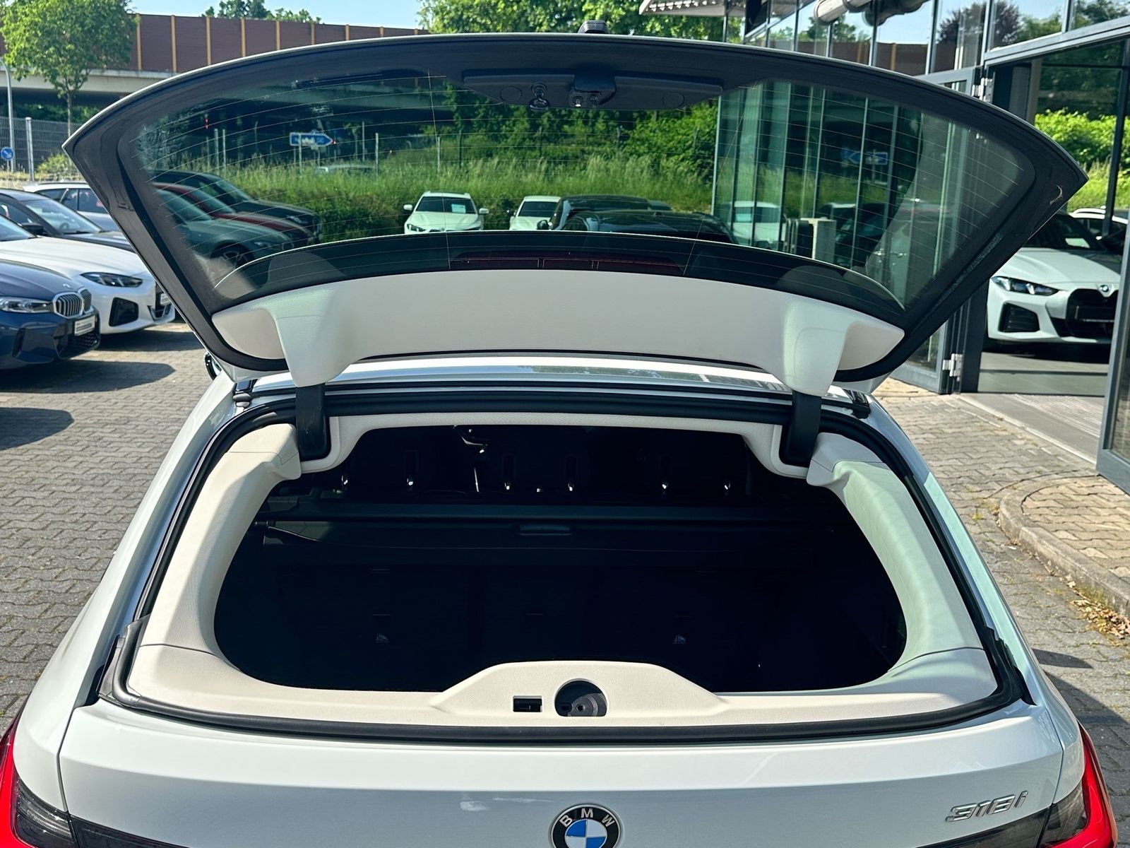 BMW 318 - Bild 17