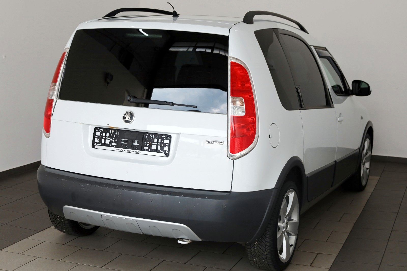 Fahrzeugabbildung SKODA Roomster Scout SH,PDC,Panorama