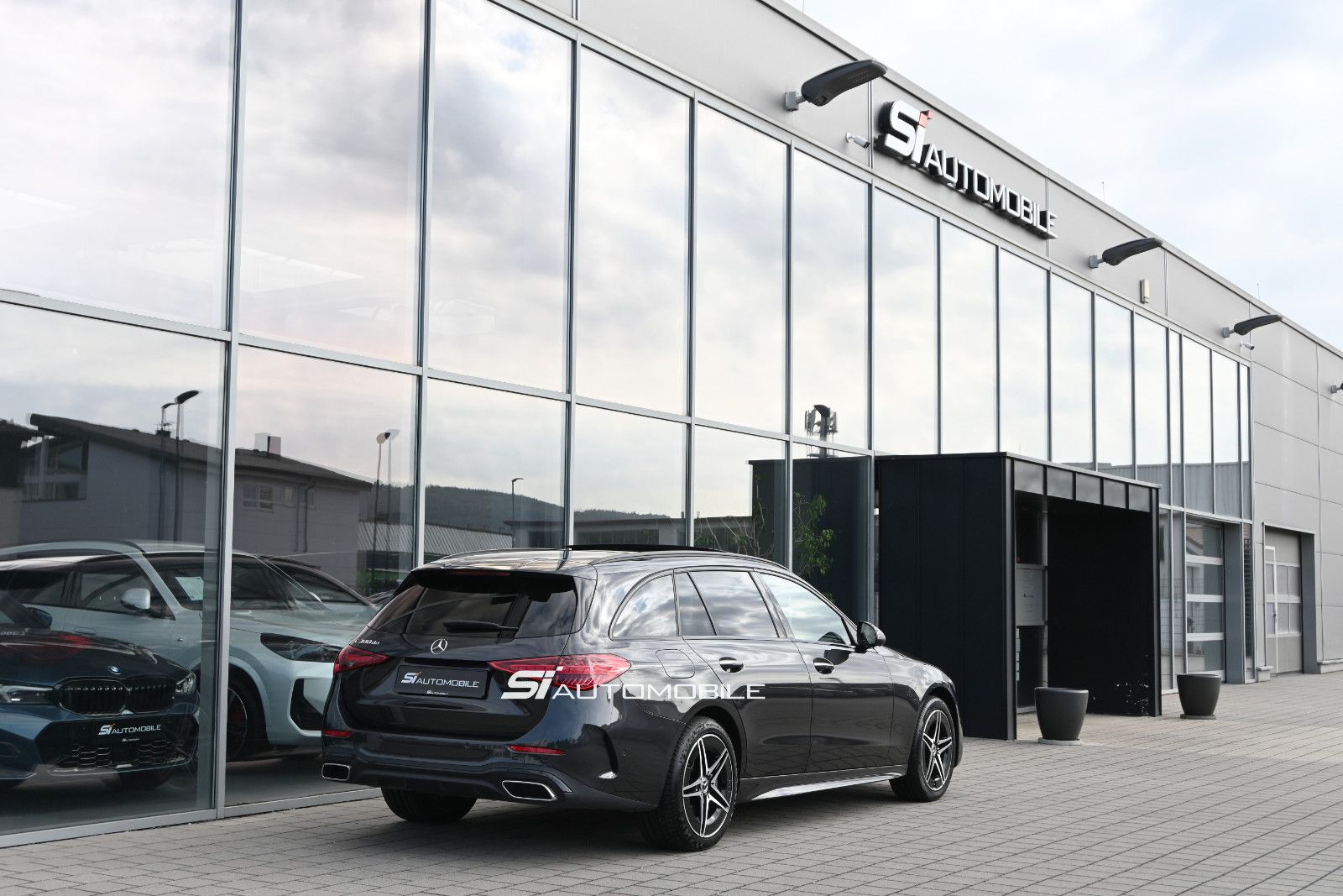 Fahrzeugabbildung Mercedes-Benz C 300 de T AMG Line NIGHT °ACC°BURMESTER°HUD°PAN