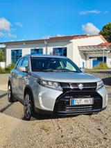 Suzuki Vitara 1.4 Hybrid Comfort+ 4x4 Automatik - Suzuki Vitara mit Benzin-Antrieb: Allradantrieb, Geländewagen