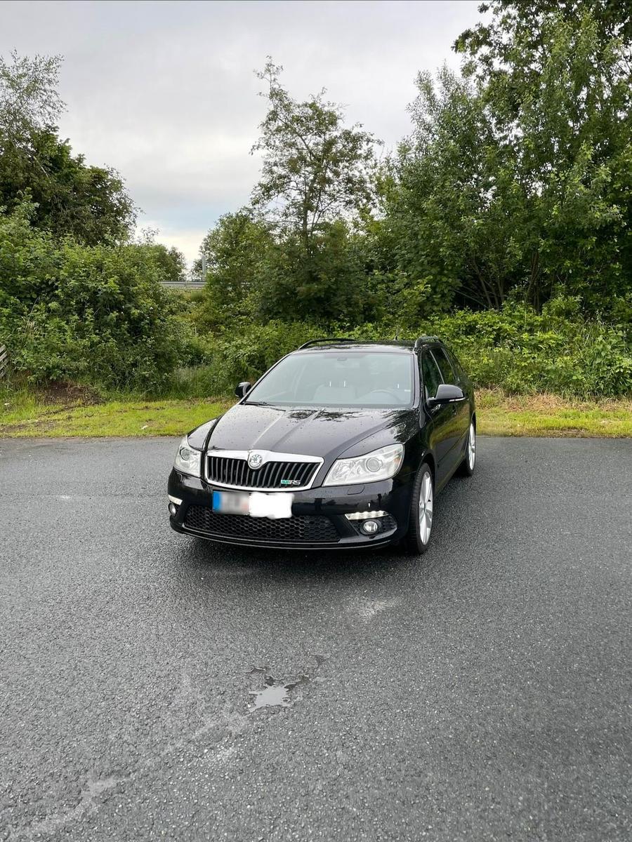 Skoda Octavia 2009 — салон