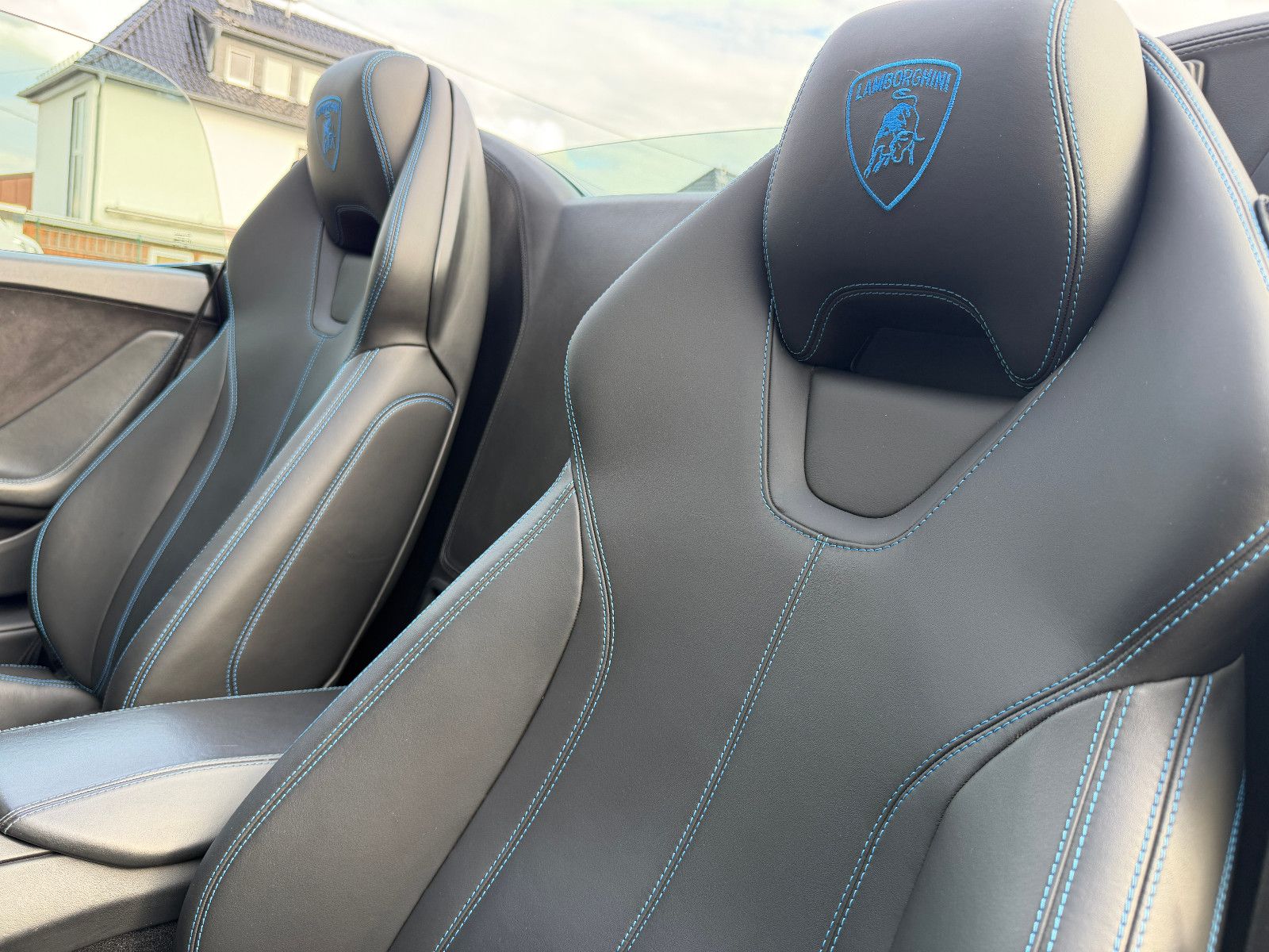 Fahrzeugabbildung Lamborghini Huracán/SPYDER/LIFT/KAMERA/LP610/KERAMIK/