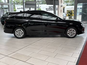 Fotografie 5 des Opel Astra Sports Tourer 1.5 D Automatik AHK RFK Navi