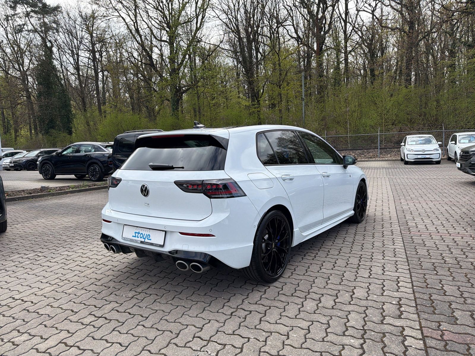 Golf R 4M Navi PANO Harman Kardon Black Style
