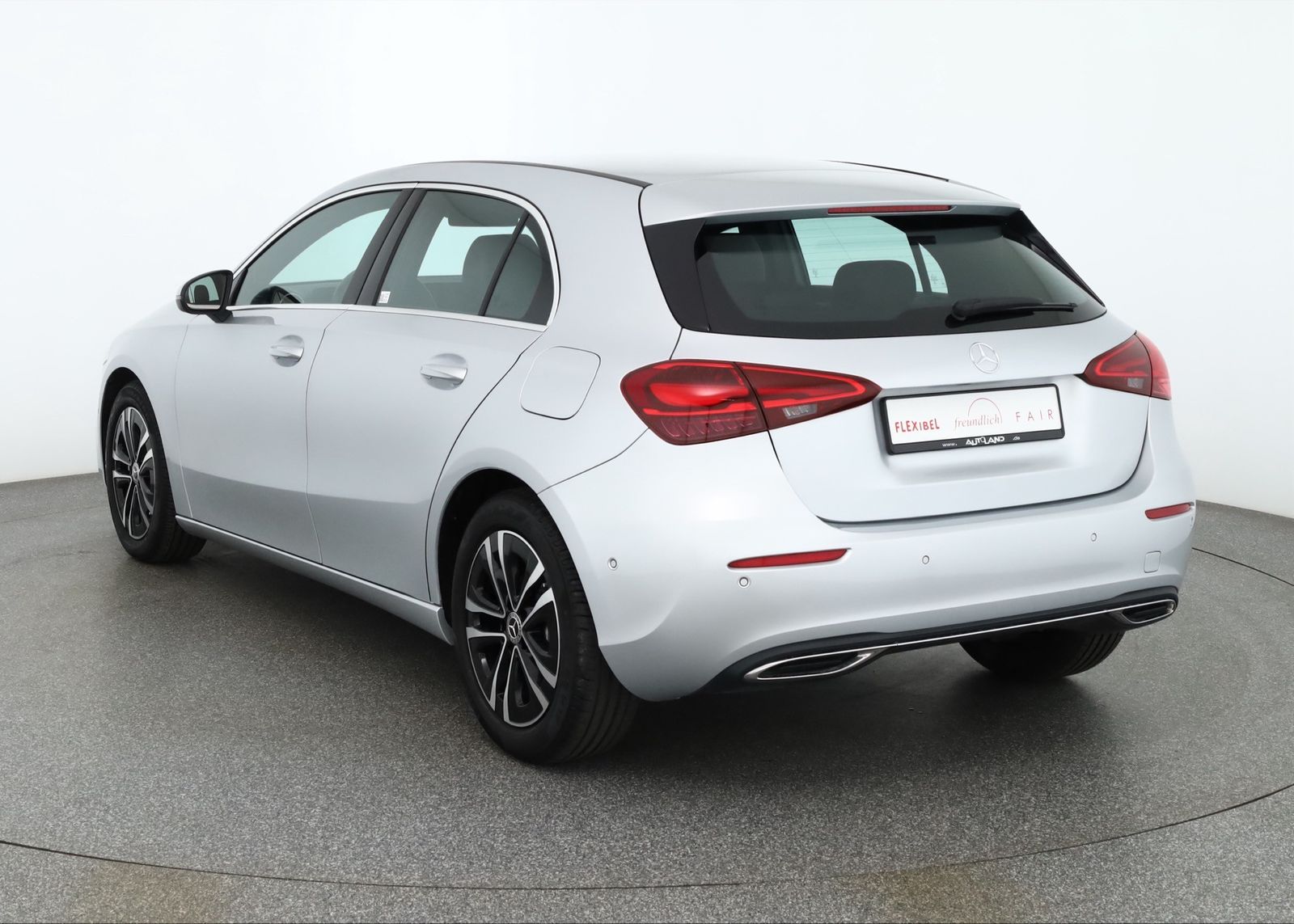 Mercedes-Benz A180 Progressive LED Navi Sitzheizung Kamera DAB imagem 3