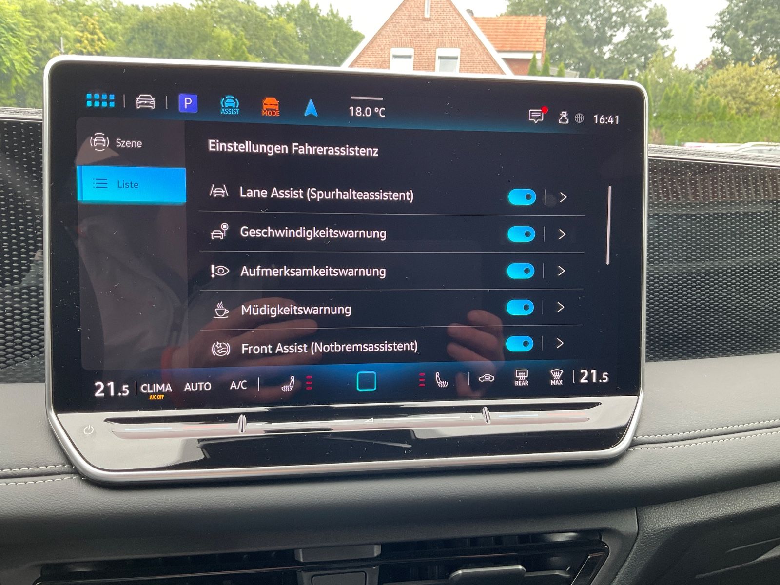 Fahrzeugabbildung Volkswagen Tiguan 1.5 eTSI DSG GOAL,AHK,Kamera,Navi,ACC