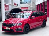 Skoda Octavia 2.0  RS - Skoda Octavia: Rot, RS