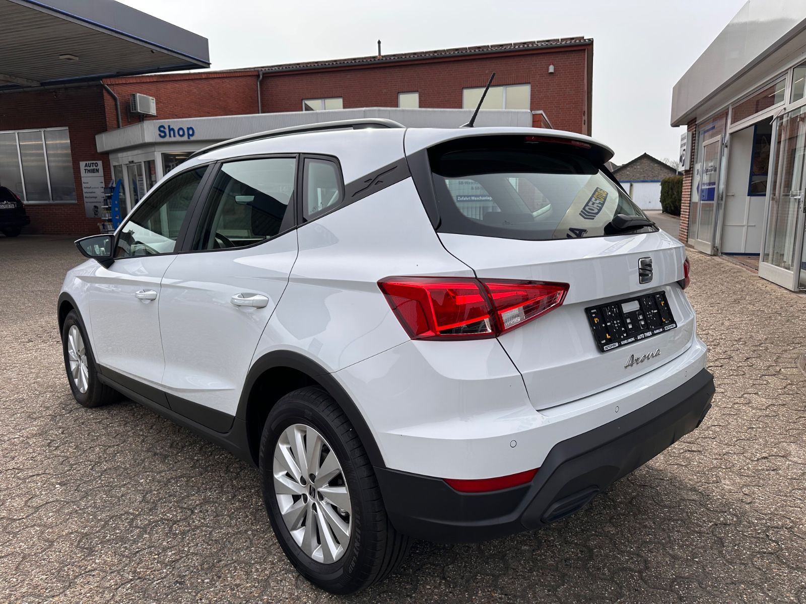 Fahrzeugabbildung SEAT Arona Style 1.0 TSI DSG LED/APP/PDC/GRA