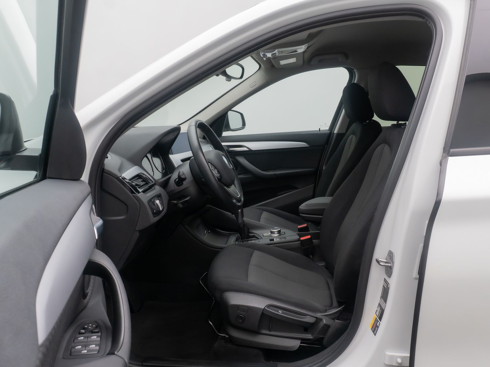 Fahrzeugabbildung BMW X1 xD25e Stop&Go Alarm DAB Kamera HiFi Lenkradhz