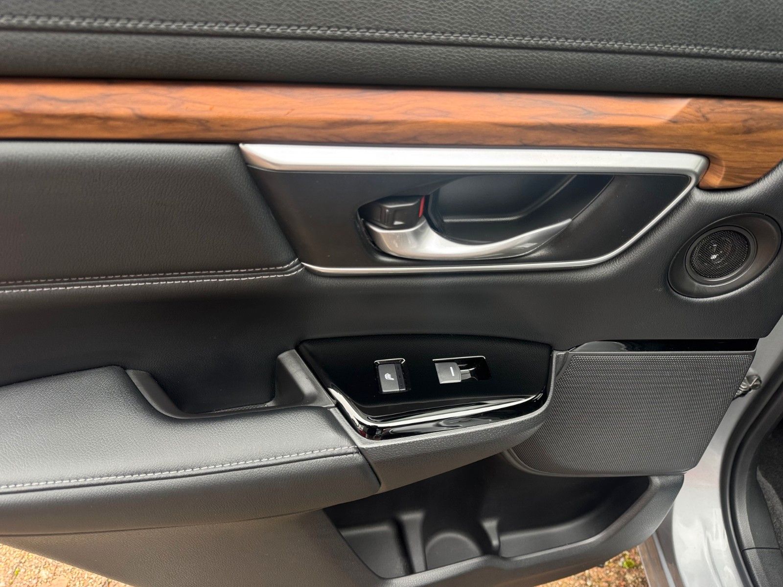 Fahrzeugabbildung Honda CR-V 1.5 T 4WD Executive Panorama Sitzhzg. Navi