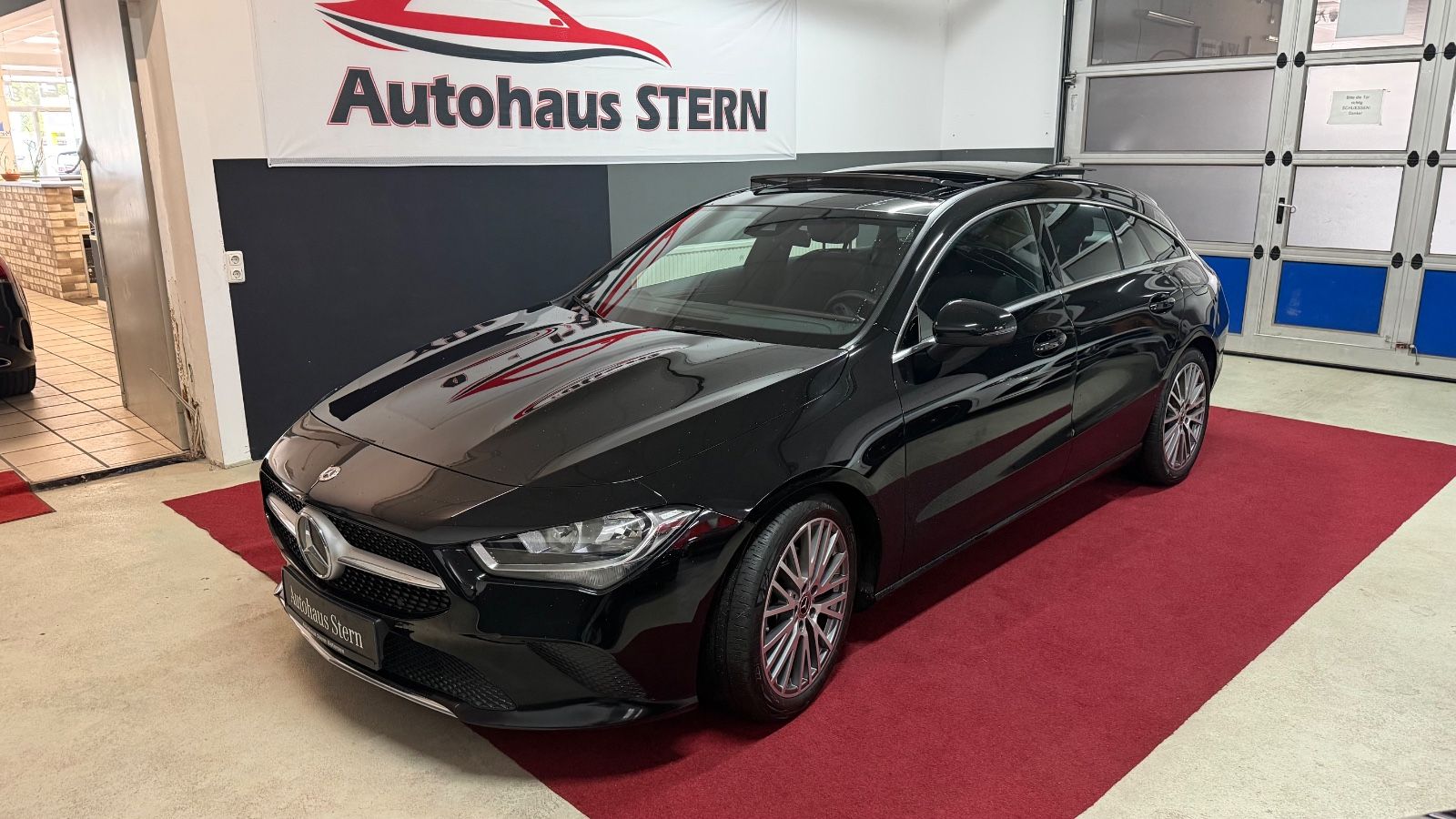 Mercedes-Benz CLA 180 SB KEYLESS PANORAMA BT NAVI TEMP