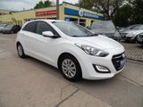 Hyundai i30 blue/Navi/Temp/Klima/Bluetooth/PDC/1.Hand - Hyundai in Erfurt