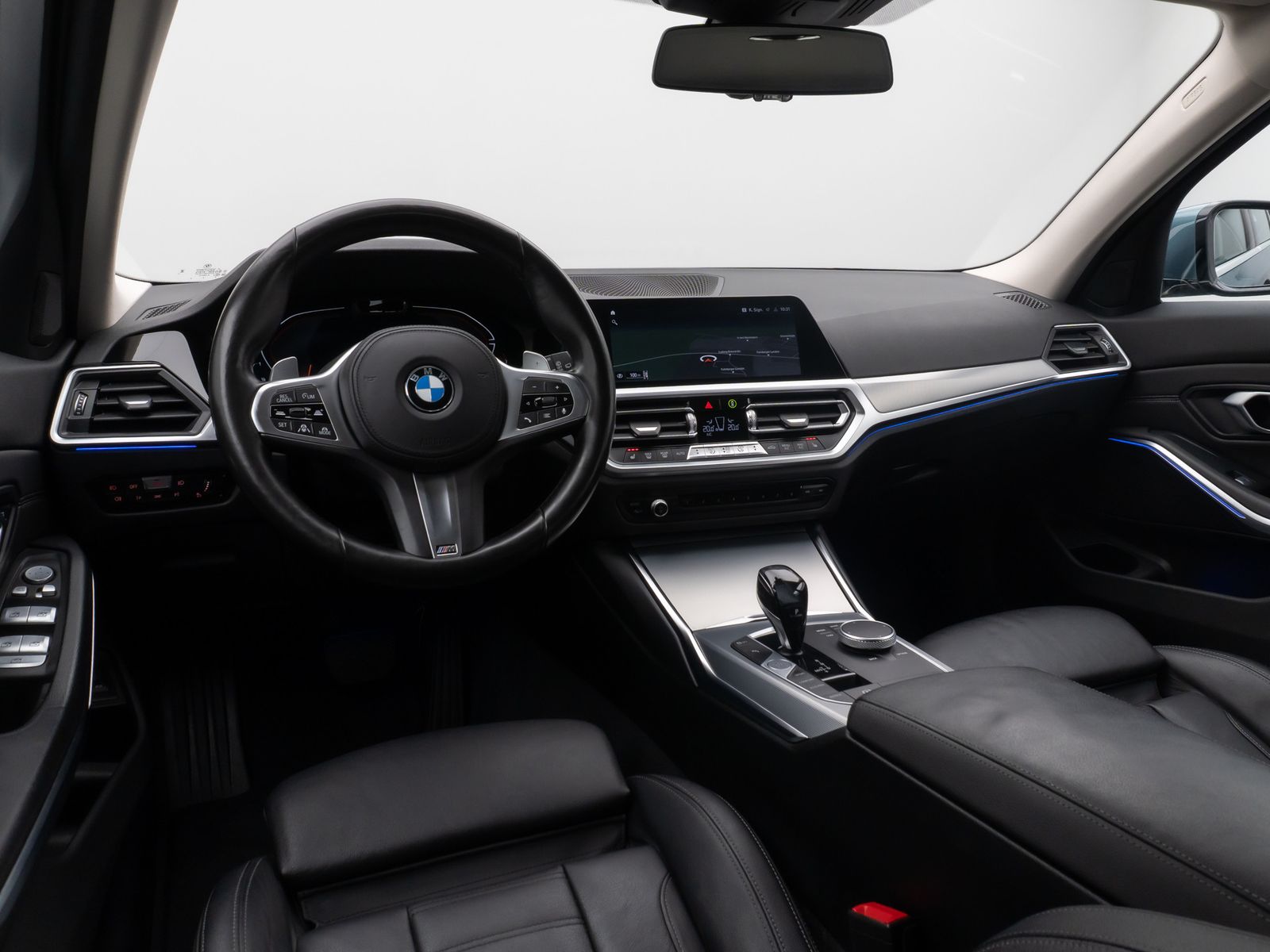 Fahrzeugabbildung BMW 320d Sport Line Kamera Laser HUD DAB HiFi Komfor