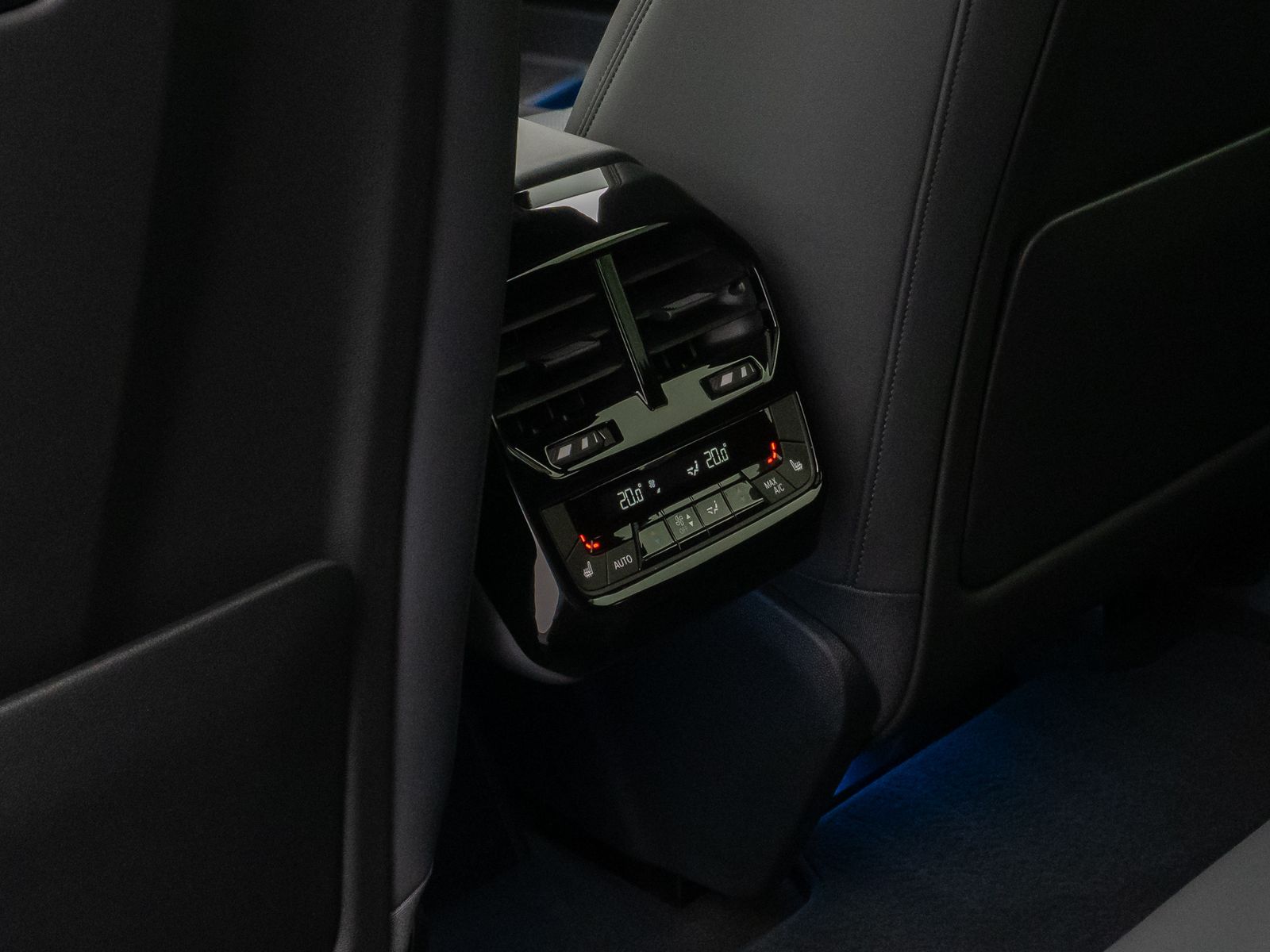Fahrzeugabbildung BMW iX xD40 Edition Sport 360°Laser SkyLounge 22Zoll