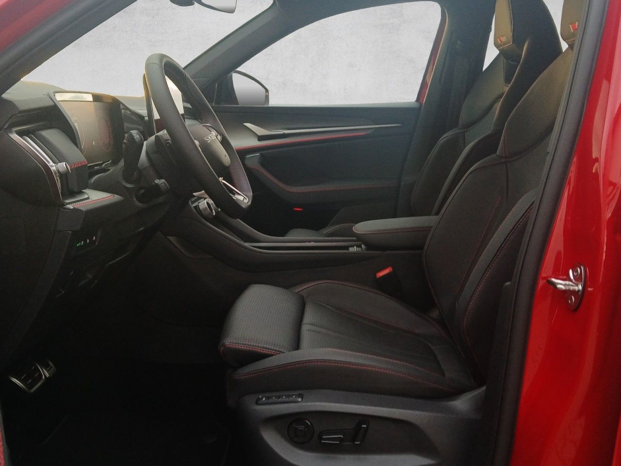 Fahrzeugabbildung SKODA Kodiaq RS 4x4 TSI 7 -Sitzer Panoramadach HeadUp