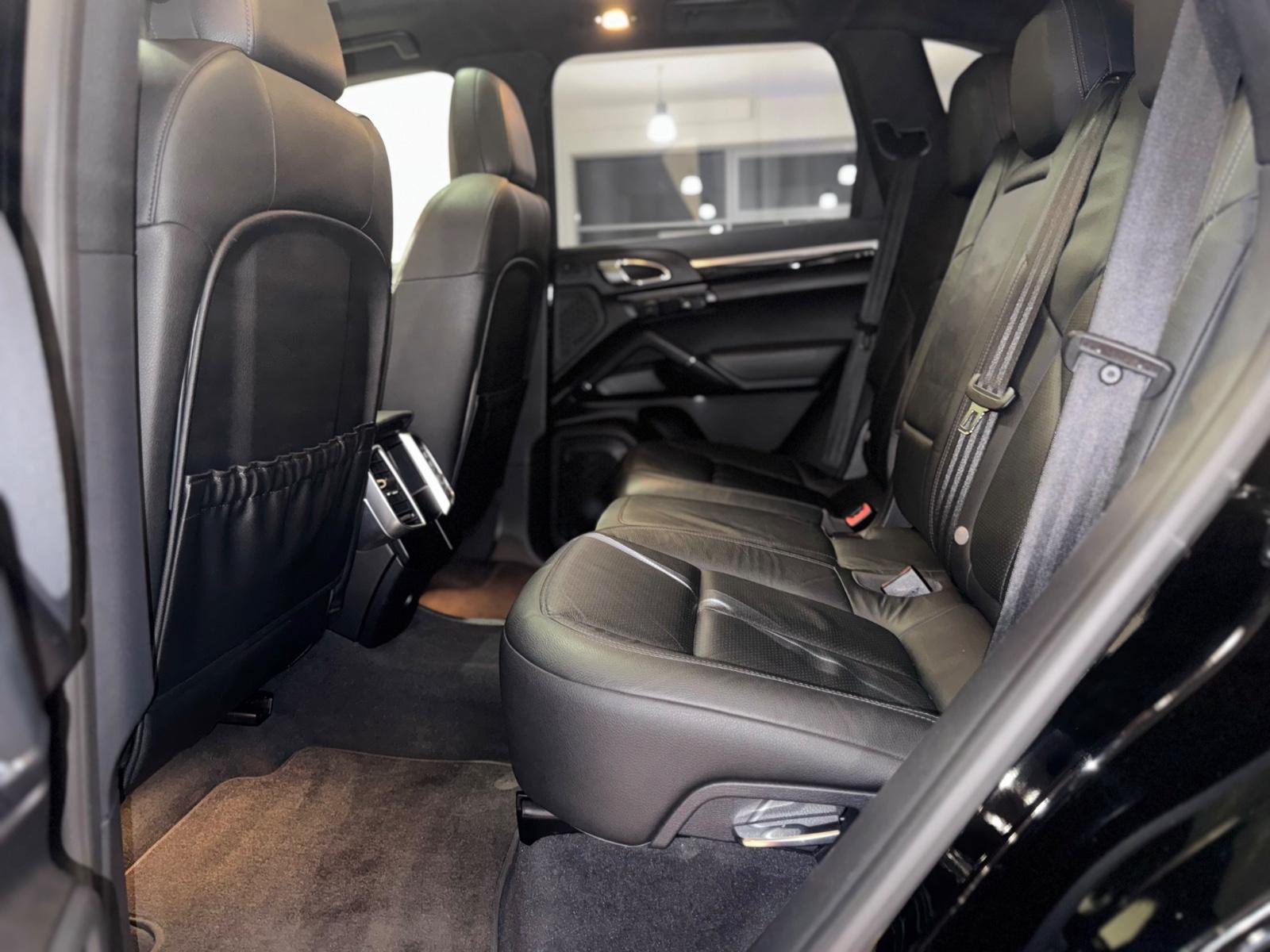 Porsche Cayenne 3.0 d Pano/Leder/Xenon/Navi/Kamera