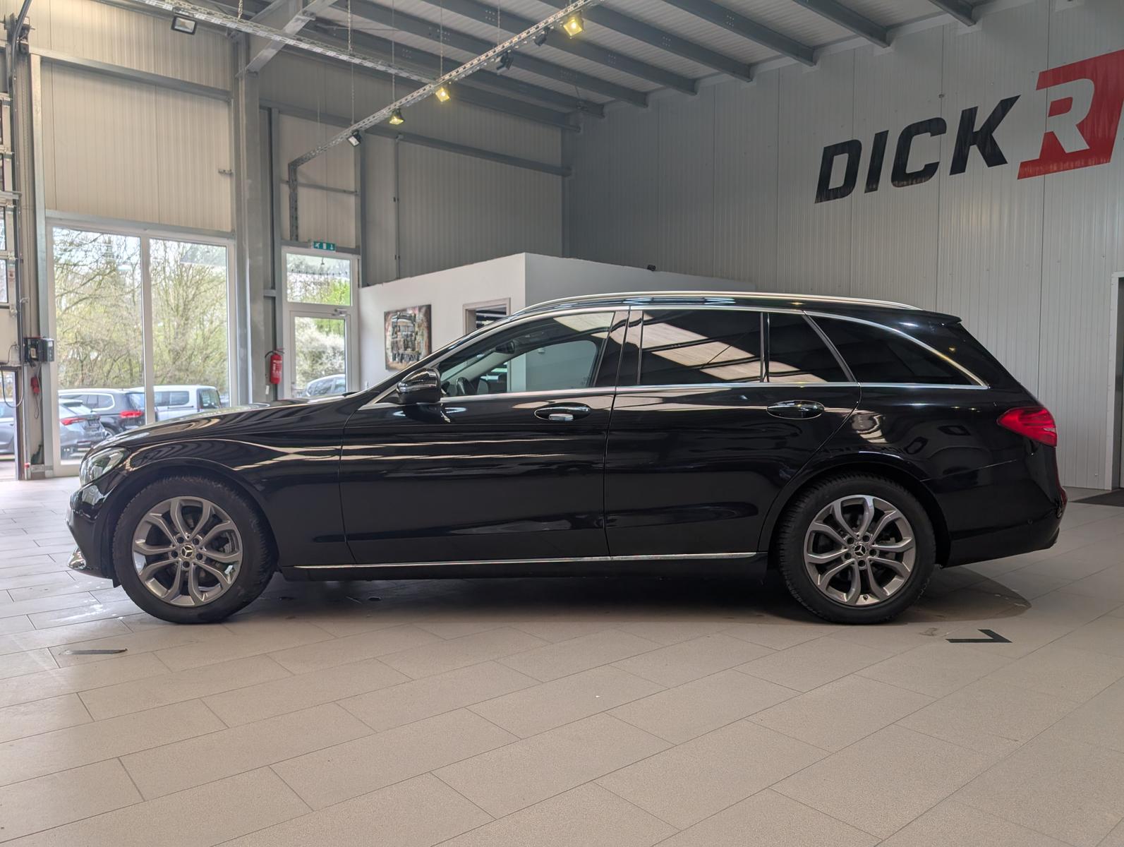 Mercedes-Benz C 220 d T 9G Avantgarde T-Leder LED-High Kamera