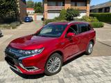 Mitsubishi Outlander 2.4 MIVEC PLUG-IN HYBRID 4WD Top Top - Mitsubishi Outlander in Aachen