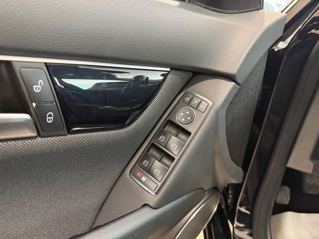 Mercedes-Benz C 180 - Bild 30