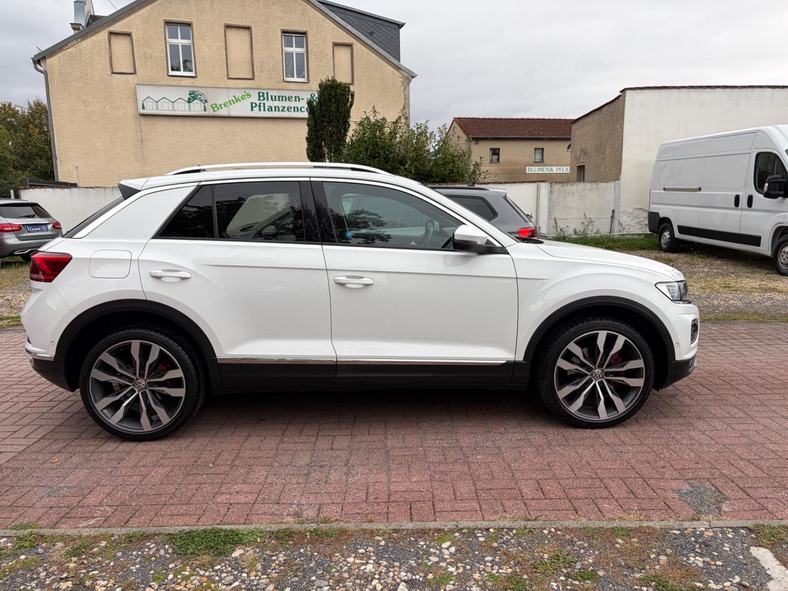 Volkswagen T-Roc Sport 4Motion+AUTOM+NAVI+TEMPOM.+PANOD.+++