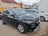 Mercedes-Benz GLA 180 DCT - Facelift 150 PS mit Garantie 