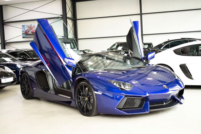 Lamborghini Aventador LP 700-4 Roadster *Viola Parsifae*