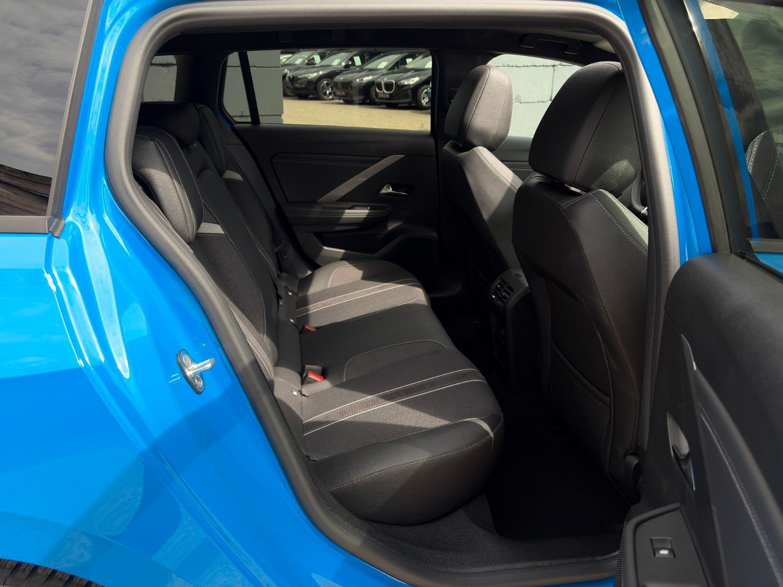 Fahrzeugabbildung Opel Astra ST 1.2 Turbo GS HuD 360° LHZ IntelliDrive