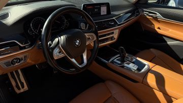 BMW 730 - 9