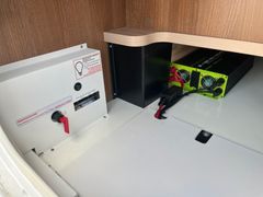 Carthago C-tourer T 143 LE*ALKO*SAT*Wechselrichter*Solar