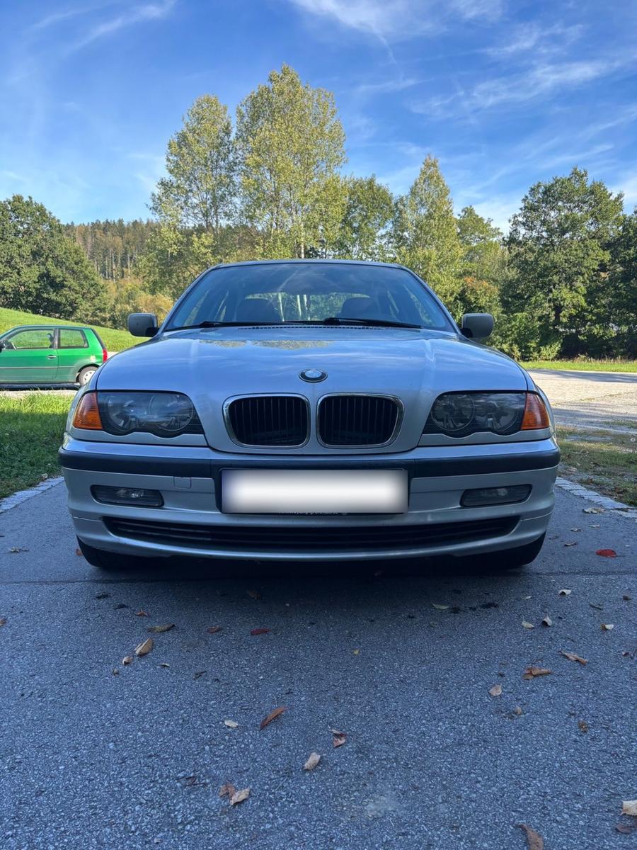 BMW 318