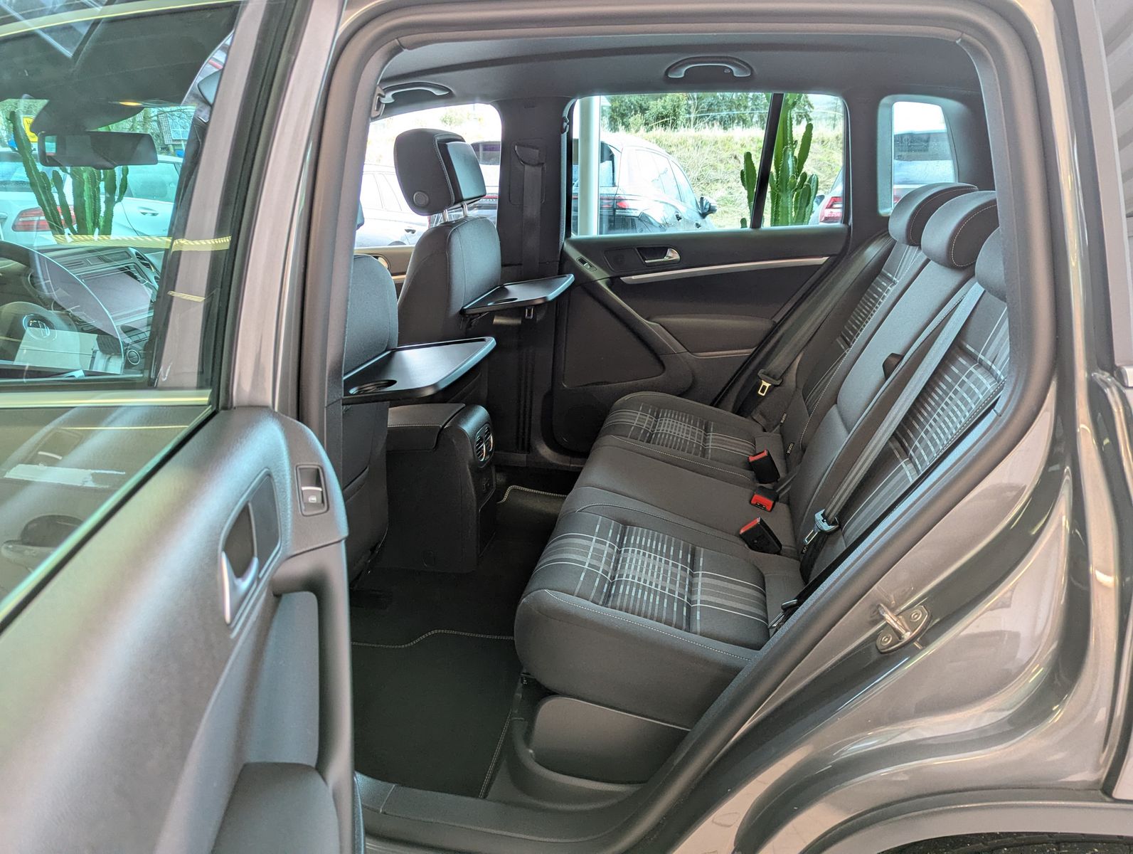 VW Tiguan Lounge Sport & Style 4M Kamera StHz. AHK - Image 14