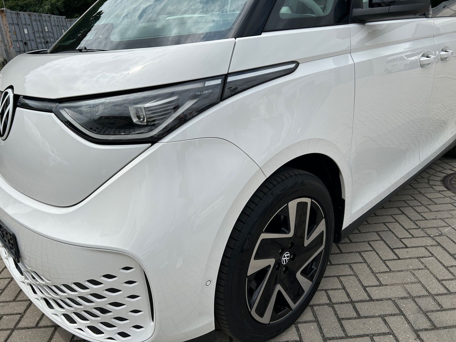 ID.Buzz Pro 150 kW 82 kWh  Matrix, AZV, Türen el