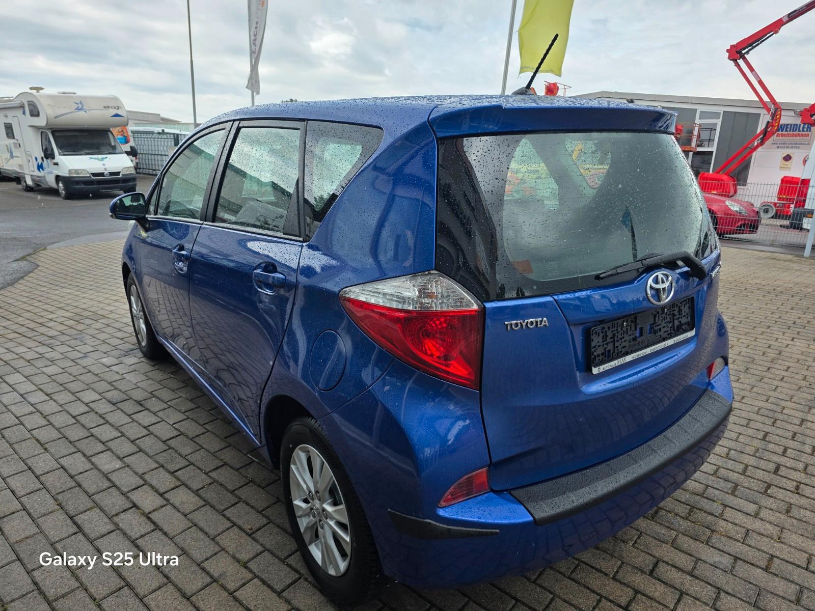Toyota Verso-S Life