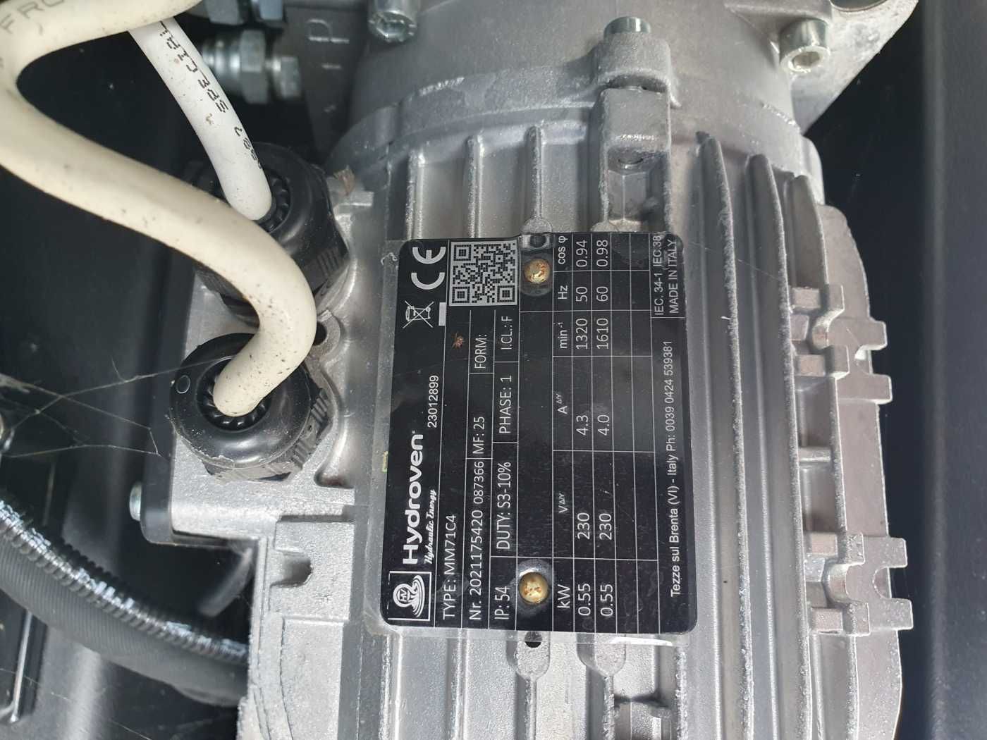 Fahrzeugabbildung Andere Generac V20 Lichtmast / 1.056 h