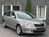 Skoda Octavia1.4TSI Automatik Elegance/SHZ/Klima/PDC-H - gebrauchte Skoda Octavia aus dem Jahr 2009