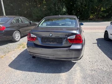 BMW 320 - 5