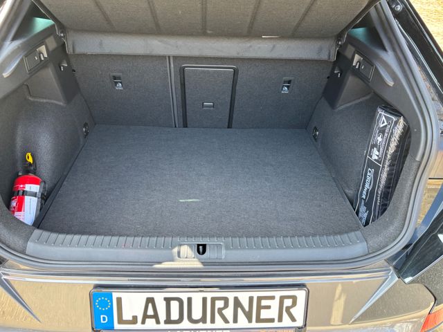 Formentor VZ 1.4l e-Hybrid *Pano/AHK/19"Copper*