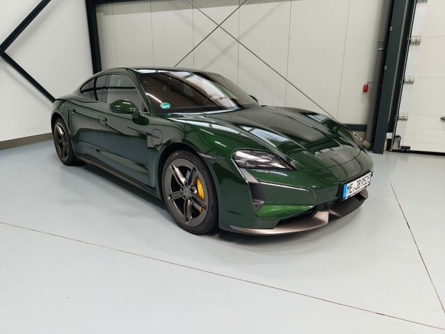 PORSCHE Taycan Turbo S Pano ActiveRide HUD UPE 247.250€