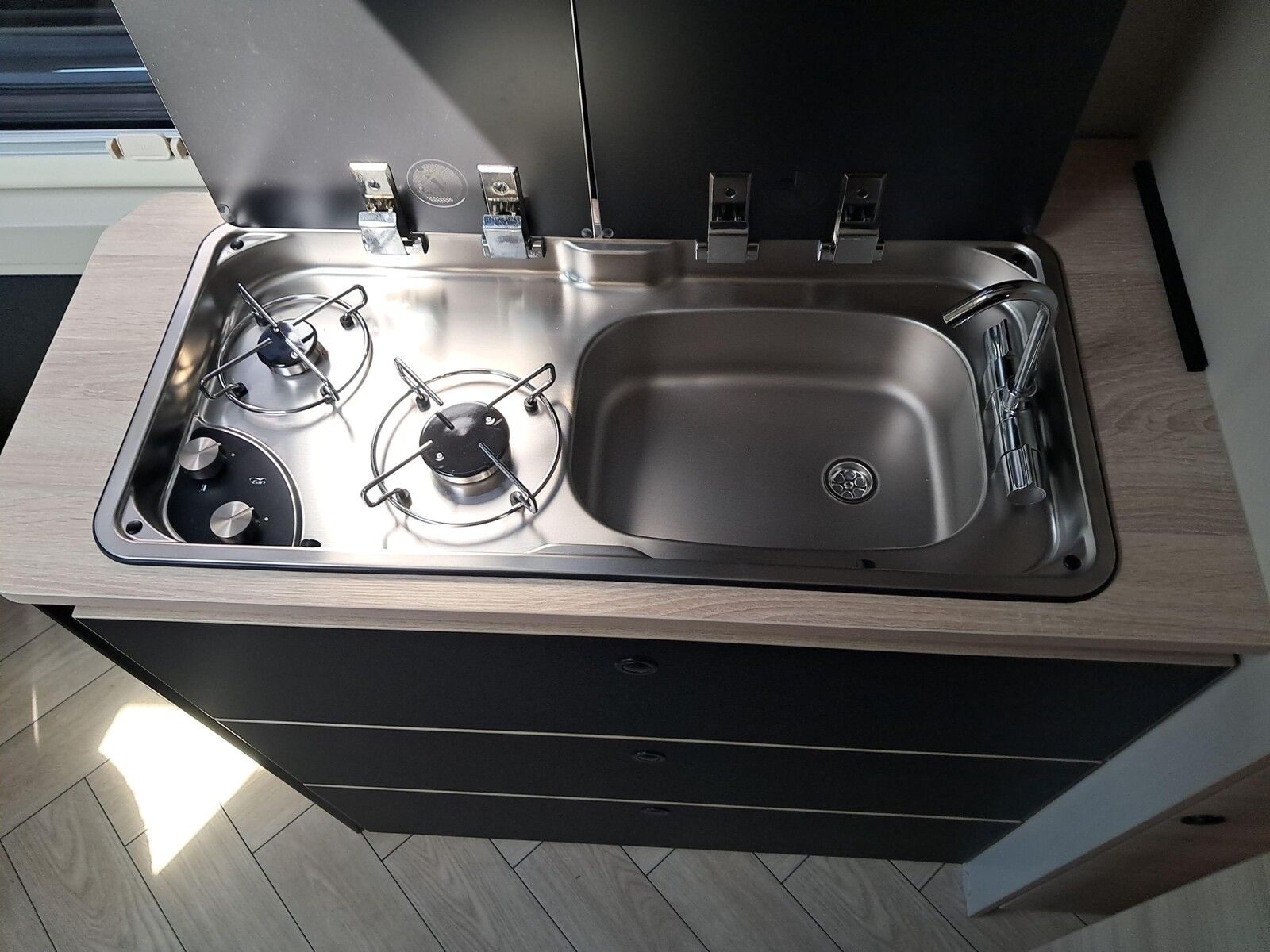 Fahrzeugabbildung Chausson Van Sport Line V594 Solar, Markise, RFK, Alu