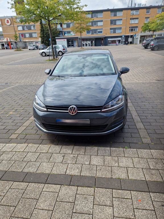 Image of Volkswagen Golf