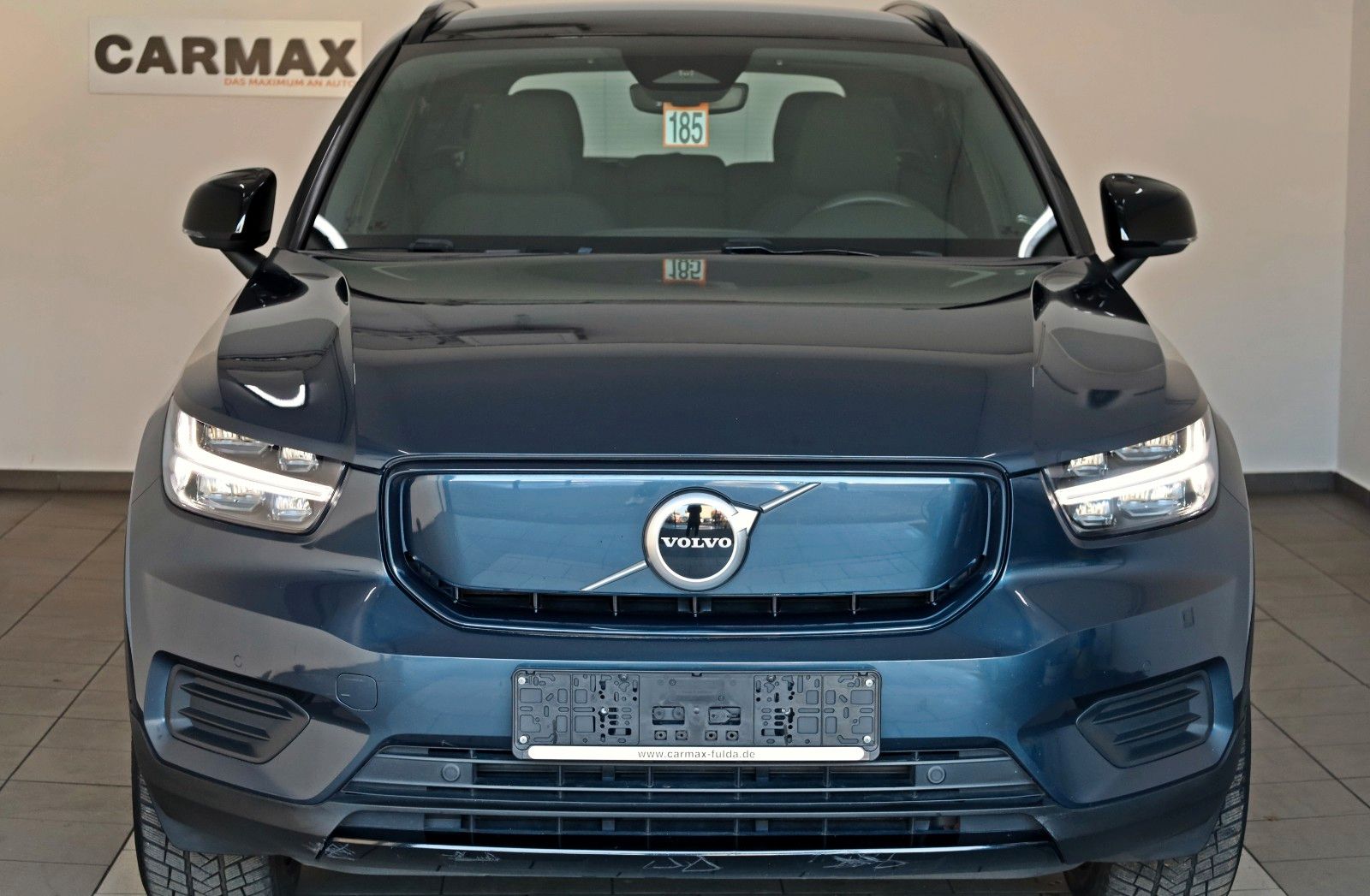 Fahrzeugabbildung Volvo XC40 Plus Recharge AWD,Navi,Kamera,SH,ACC