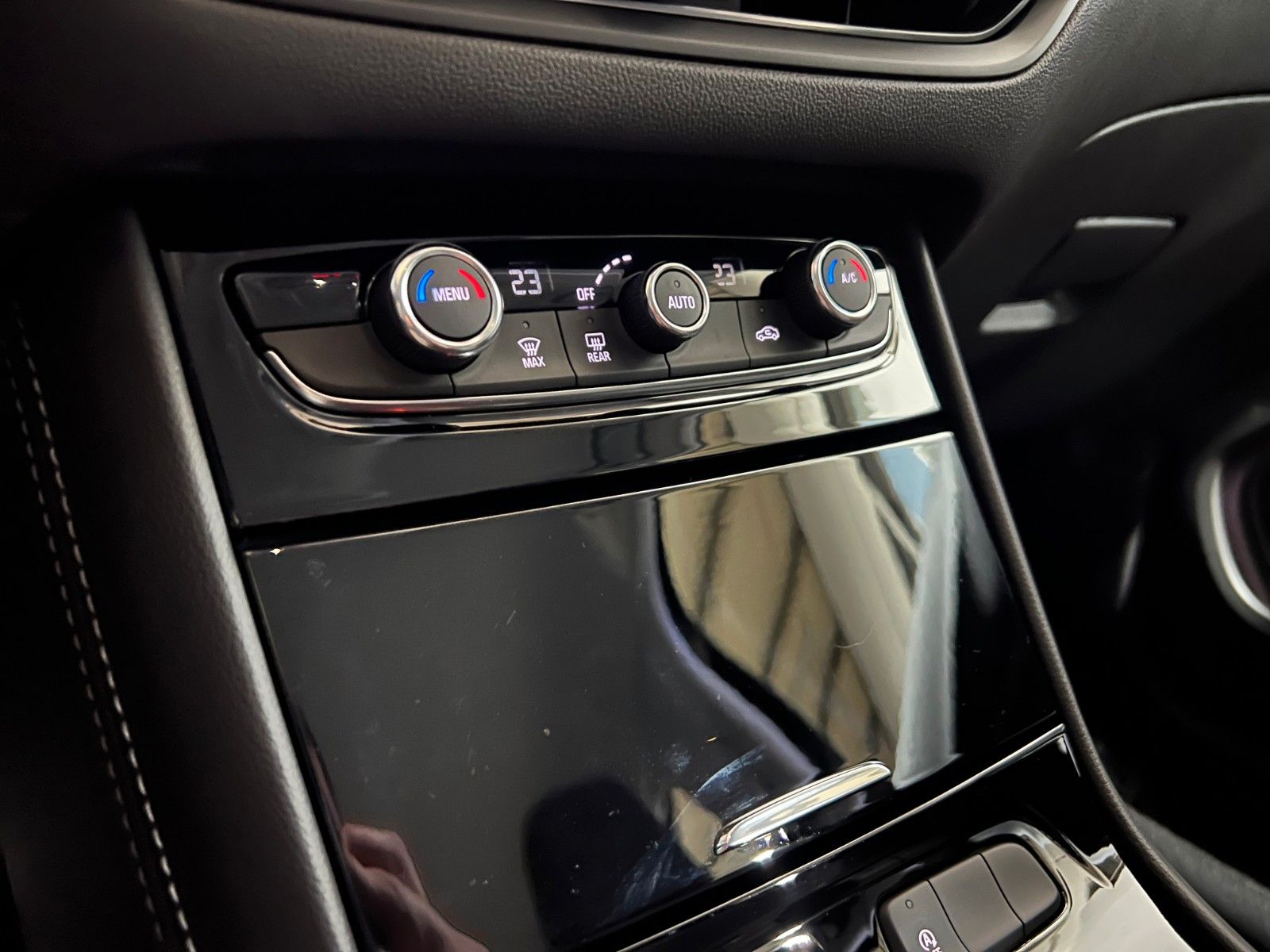 Fahrzeugabbildung Opel Grandland Enjoy *Automatik *NAVI *ASSISTENZ *
