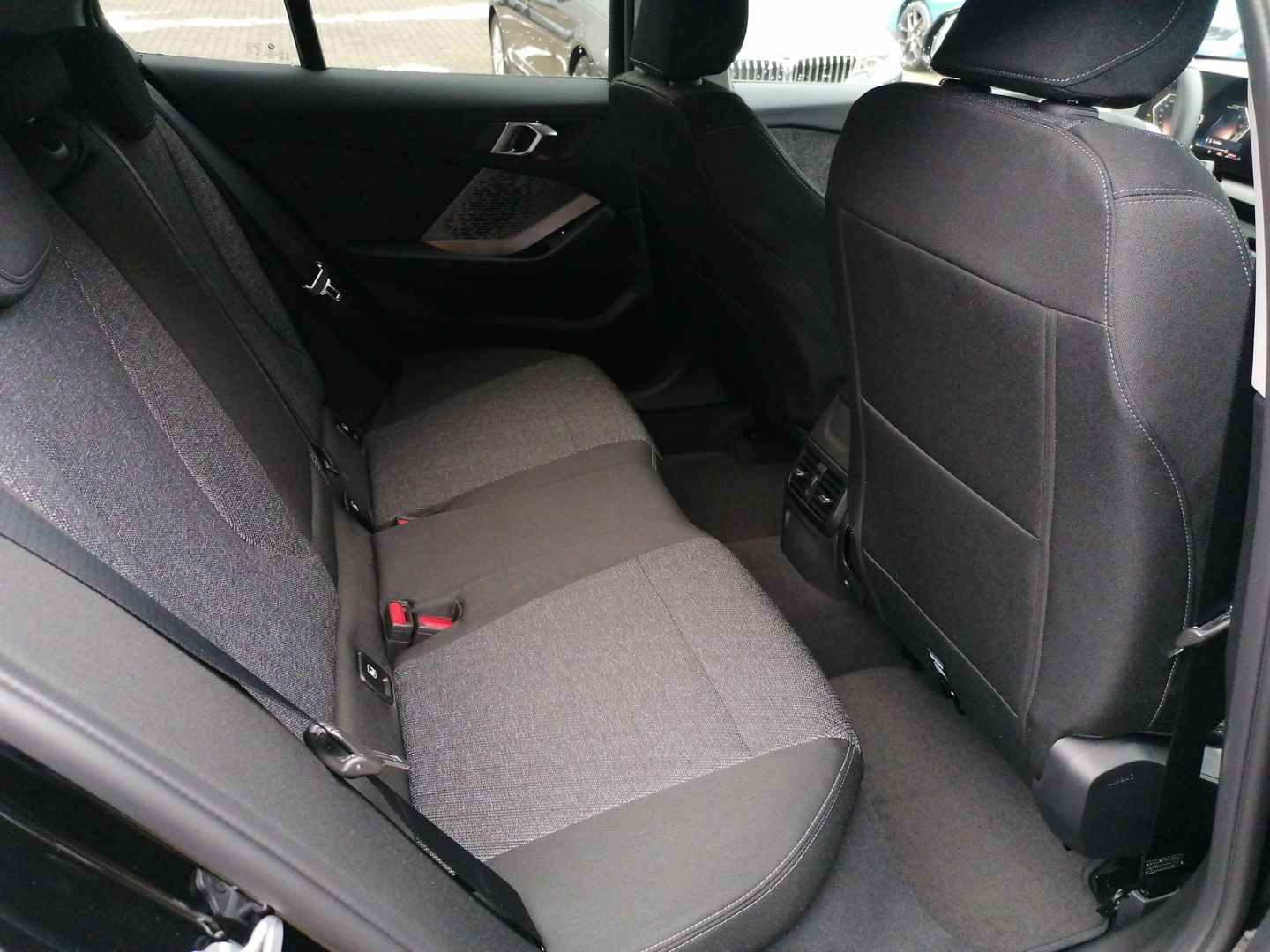 BMW 116 - Bild 10