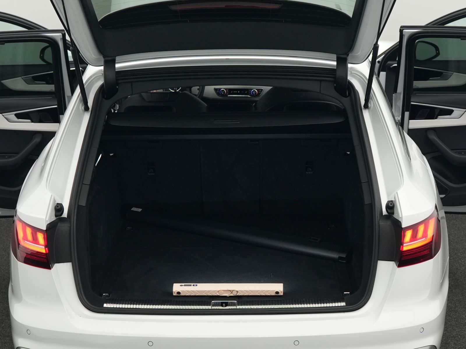 Audi A4 - Bild 15