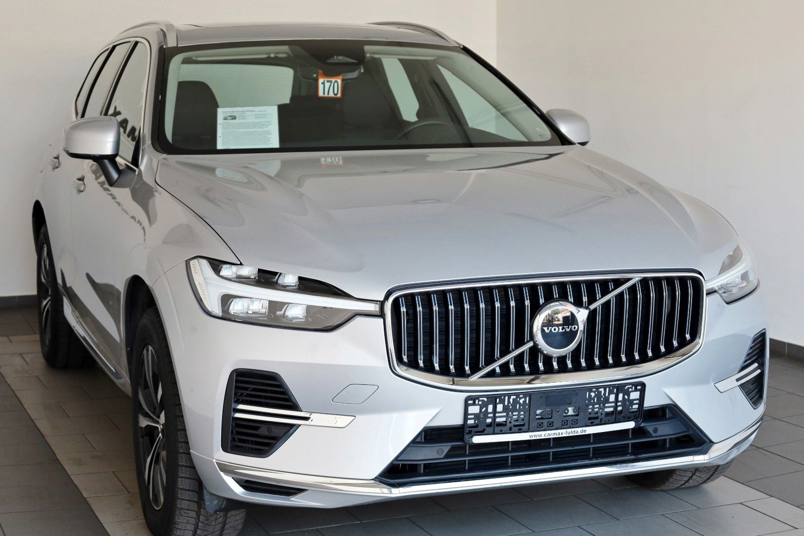 Fahrzeugabbildung Volvo XC60 T6 AWD Inscription,Kamera,4xSH,ACC,Pano,AHK