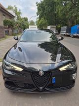 Alfa Romeo Giulia 2.9 V6 Bi-Turbo 375 kW AT8 Quadrifogl...