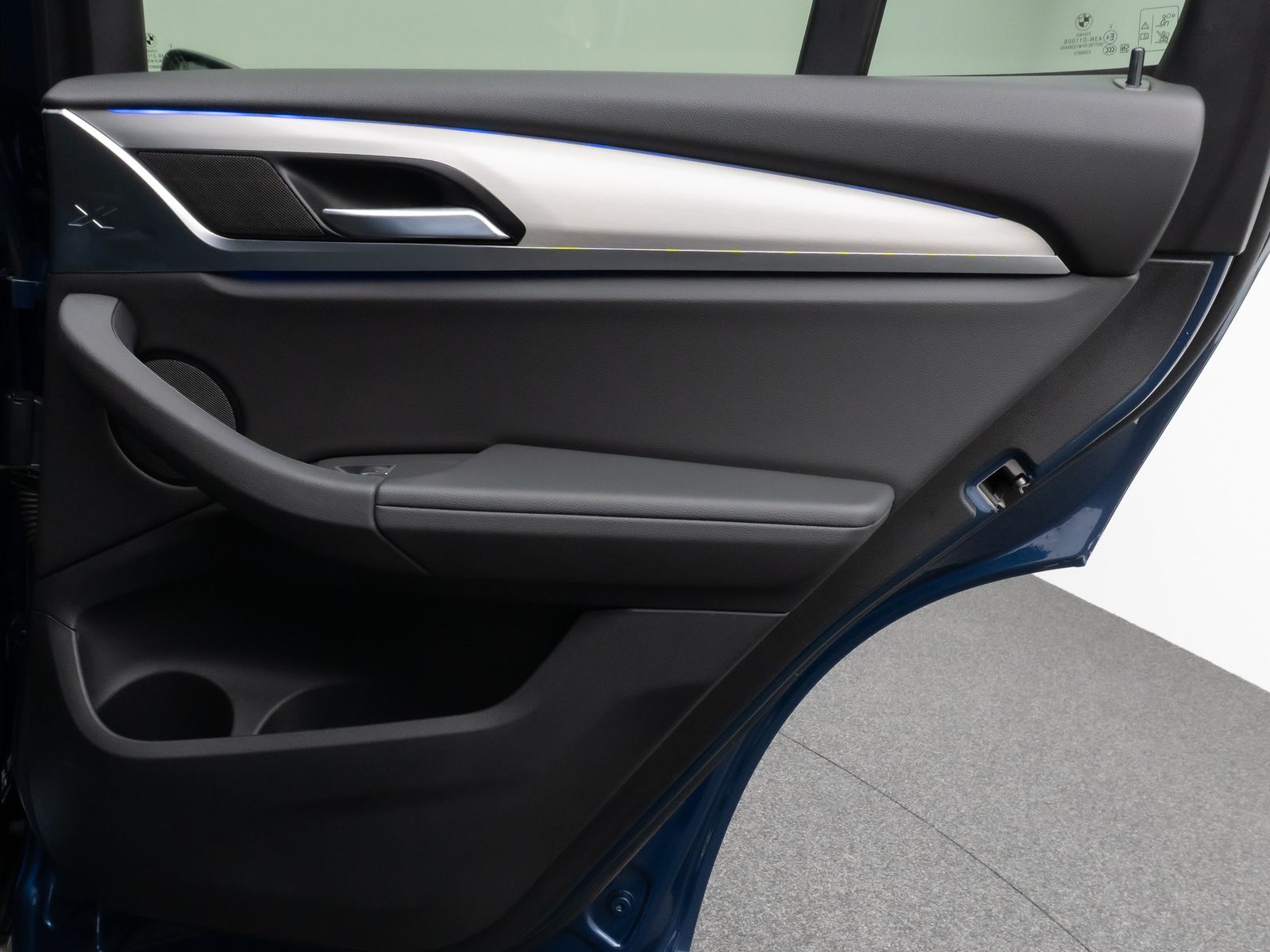 Fahrzeugabbildung BMW X3 xD30d 360°Laser HUD HiFi AHK Komfort Sport