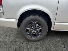 Fahrzeugabbildung Volkswagen T6.1 Caravelle Comfort Navi LED el.Tür Klimaaut.