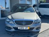 Mercedes-Benz E 200 CGI Navi Leder Schiebedach AHK H&K Kamera - Mercedes-Benz E 200: K