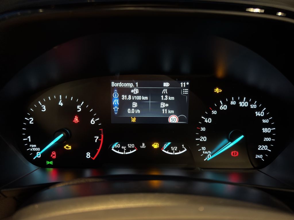 Fahrzeugabbildung Ford Focus Turnier ST-Line